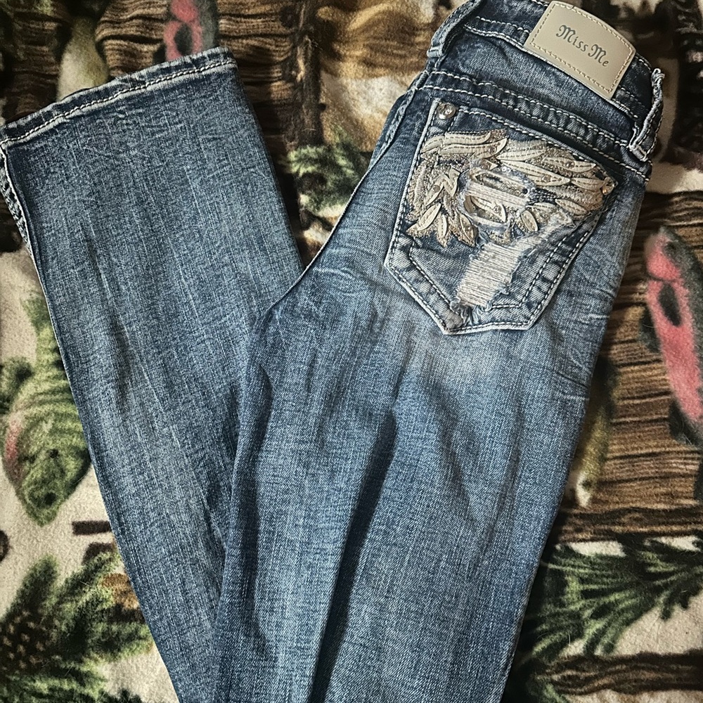 Miss Me Distressed Blue Jeans with Leaf Embroidery